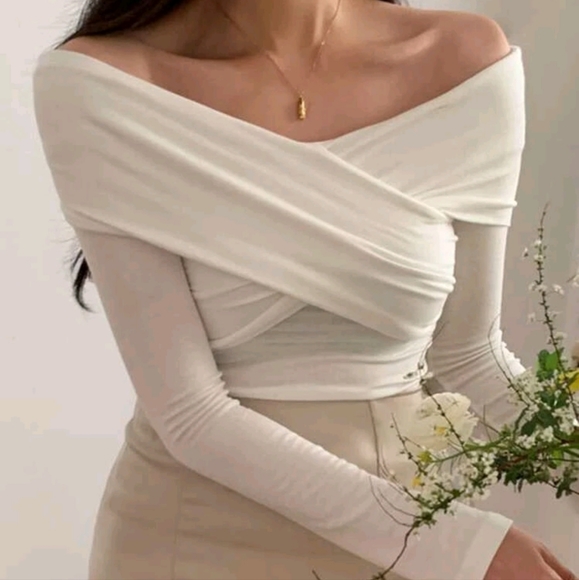 Off Shoulder Top - Picture 4 of 5